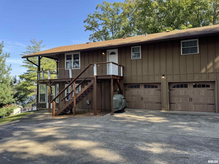 135 OAK Circle, Goreville, Illinois 62939, 3 Bedrooms Bedrooms, 0 ,2 BathroomsBathrooms,Residential,For Sale,OAK,0,RMAQC4268308