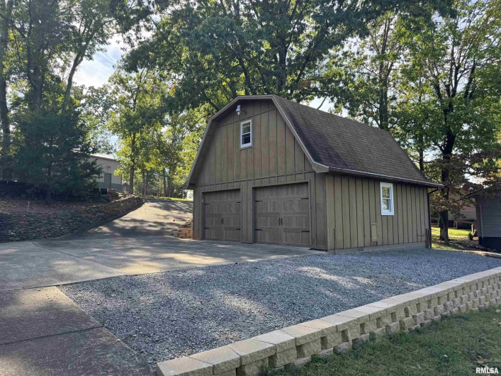 135 OAK Circle, Goreville, Illinois 62939, 3 Bedrooms Bedrooms, 0 ,2 BathroomsBathrooms,Residential,For Sale,OAK,0,RMAQC4268308