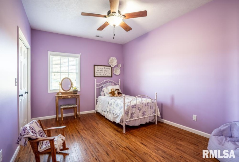 181 HANOVER Lane, Murphysboro, Illinois 62966, 4 Bedrooms Bedrooms, 0 ,3 BathroomsBathrooms,Residential,For Sale,HANOVER,0,RMAQC4268310