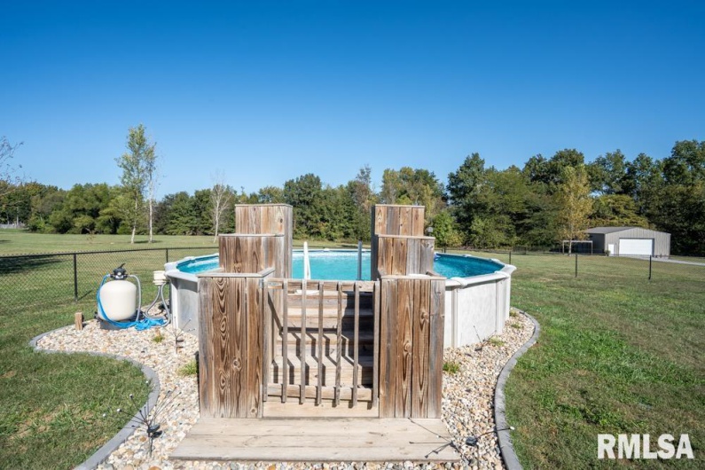 181 HANOVER Lane, Murphysboro, Illinois 62966, 4 Bedrooms Bedrooms, 0 ,3 BathroomsBathrooms,Residential,For Sale,HANOVER,0,RMAQC4268310