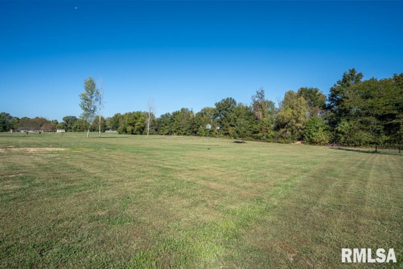 181 HANOVER Lane, Murphysboro, Illinois 62966, 4 Bedrooms Bedrooms, 0 ,3 BathroomsBathrooms,Residential,For Sale,HANOVER,0,RMAQC4268310