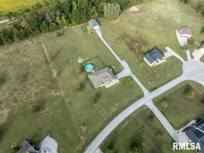 181 HANOVER Lane, Murphysboro, Illinois 62966, 4 Bedrooms Bedrooms, 0 ,3 BathroomsBathrooms,Residential,For Sale,HANOVER,0,RMAQC4268310
