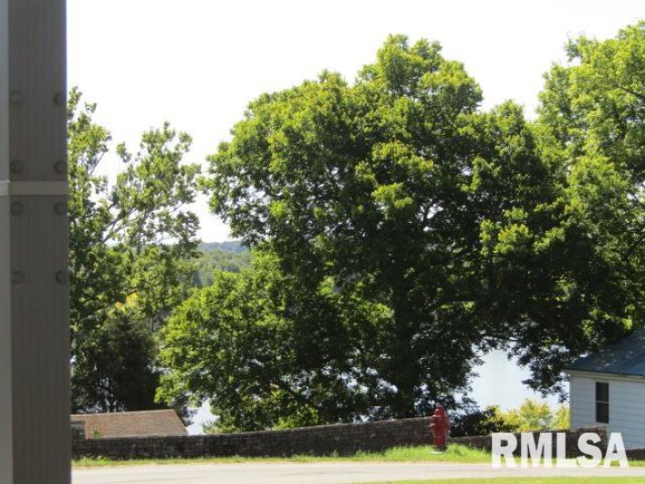 512 3RD Street, Rosiclare, Illinois 62982, 3 Bedrooms Bedrooms, 0 ,3 BathroomsBathrooms,Residential,For Sale,3RD,0,RMAEB460100