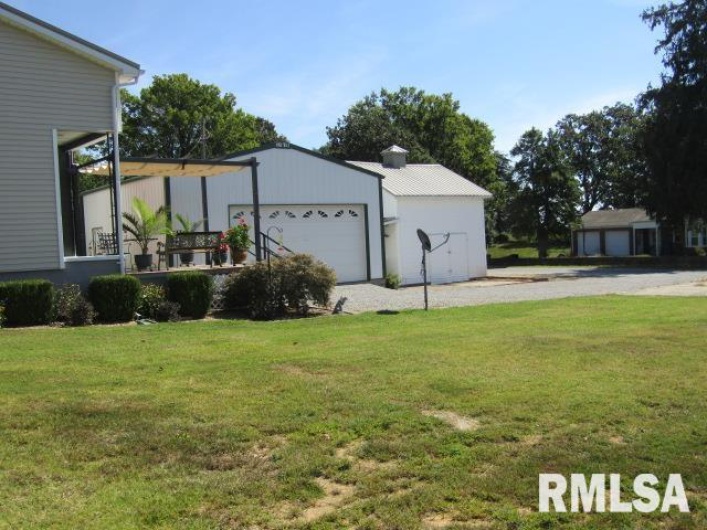 512 3RD Street, Rosiclare, Illinois 62982, 3 Bedrooms Bedrooms, 0 ,3 BathroomsBathrooms,Residential,For Sale,3RD,0,RMAEB460100