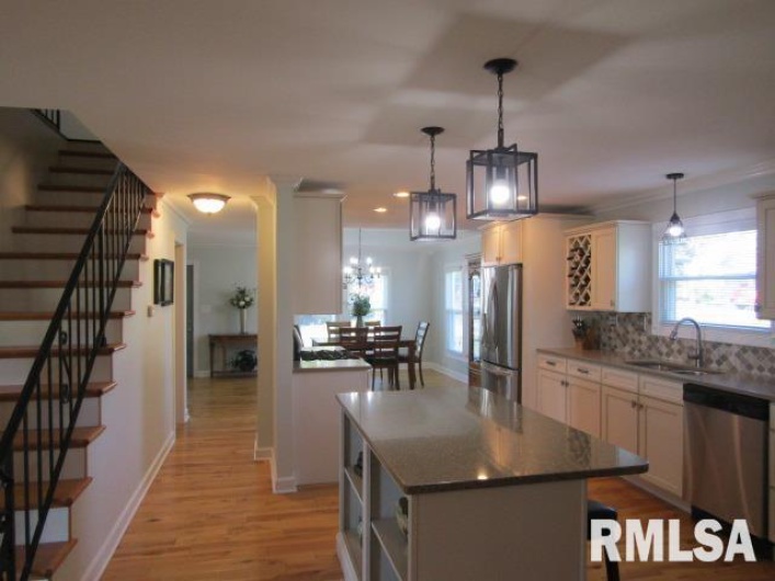512 3RD Street, Rosiclare, Illinois 62982, 3 Bedrooms Bedrooms, 0 ,3 BathroomsBathrooms,Residential,For Sale,3RD,0,RMAEB460100