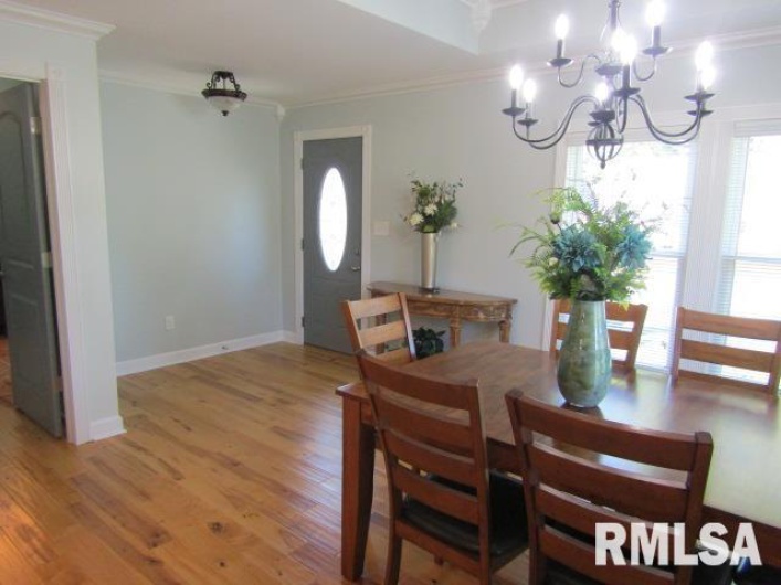 512 3RD Street, Rosiclare, Illinois 62982, 3 Bedrooms Bedrooms, 0 ,3 BathroomsBathrooms,Residential,For Sale,3RD,0,RMAEB460100