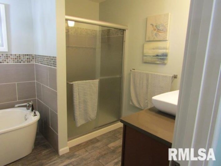 512 3RD Street, Rosiclare, Illinois 62982, 3 Bedrooms Bedrooms, 0 ,3 BathroomsBathrooms,Residential,For Sale,3RD,0,RMAEB460100