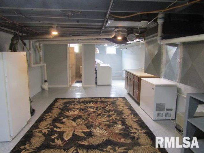 512 3RD Street, Rosiclare, Illinois 62982, 3 Bedrooms Bedrooms, 0 ,3 BathroomsBathrooms,Residential,For Sale,3RD,0,RMAEB460100