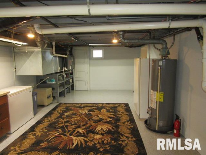 512 3RD Street, Rosiclare, Illinois 62982, 3 Bedrooms Bedrooms, 0 ,3 BathroomsBathrooms,Residential,For Sale,3RD,0,RMAEB460100