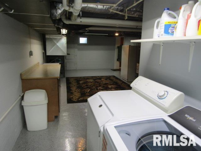 512 3RD Street, Rosiclare, Illinois 62982, 3 Bedrooms Bedrooms, 0 ,3 BathroomsBathrooms,Residential,For Sale,3RD,0,RMAEB460100