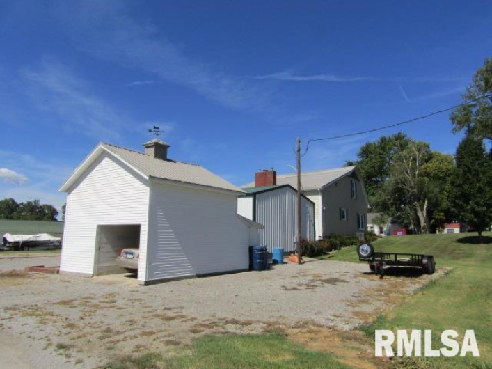 512 3RD Street, Rosiclare, Illinois 62982, 3 Bedrooms Bedrooms, 0 ,3 BathroomsBathrooms,Residential,For Sale,3RD,0,RMAEB460100