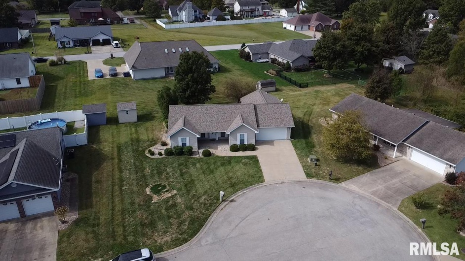 108 CHASE Lane, Marion, Illinois 62959, 3 Bedrooms Bedrooms, 0 ,2 BathroomsBathrooms,Residential,For Sale,CHASE,0,RMAQC4268328