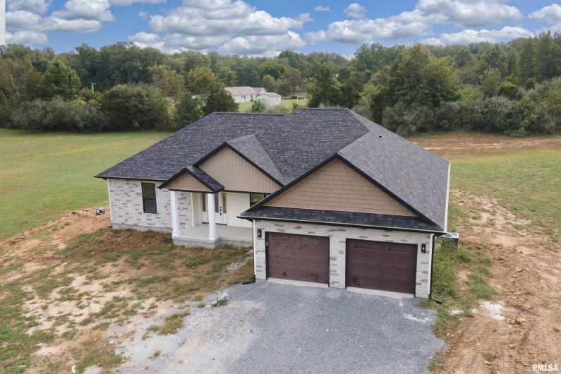 7140 Reeder Road, Marion, Illinois 62959, 4 Bedrooms Bedrooms, 0 ,2 BathroomsBathrooms,Residential,For Sale,Reeder,0,RMAQC4268349