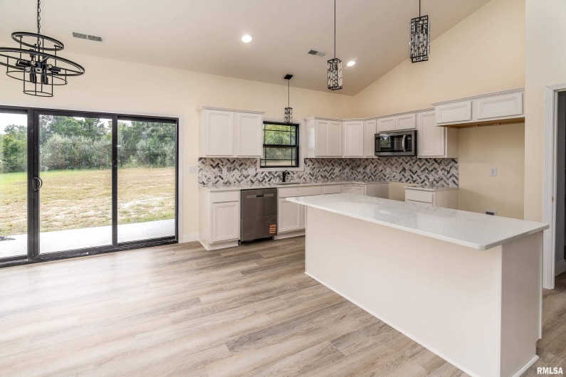 7140 Reeder Road, Marion, Illinois 62959, 4 Bedrooms Bedrooms, 0 ,2 BathroomsBathrooms,Residential,For Sale,Reeder,0,RMAQC4268349