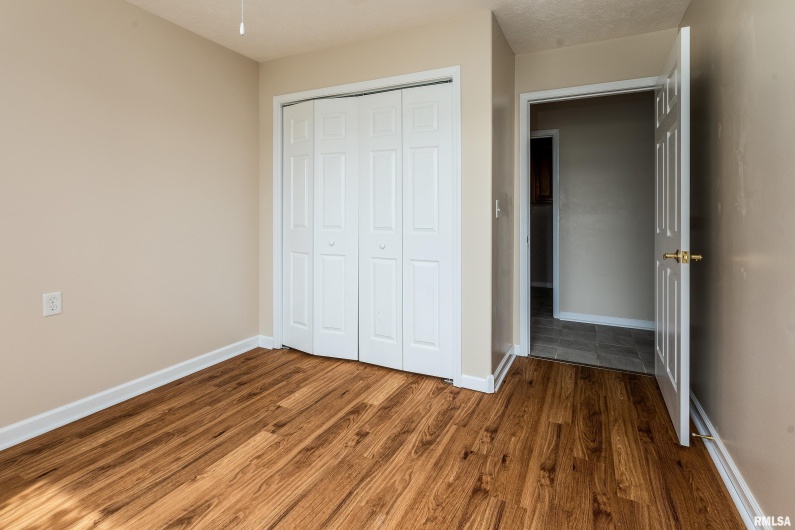 1500 APACHE Drive, Marion, Illinois 62959, 3 Bedrooms Bedrooms, 0 ,2 BathroomsBathrooms,Residential,For Sale,APACHE,0,RMAQC4268351