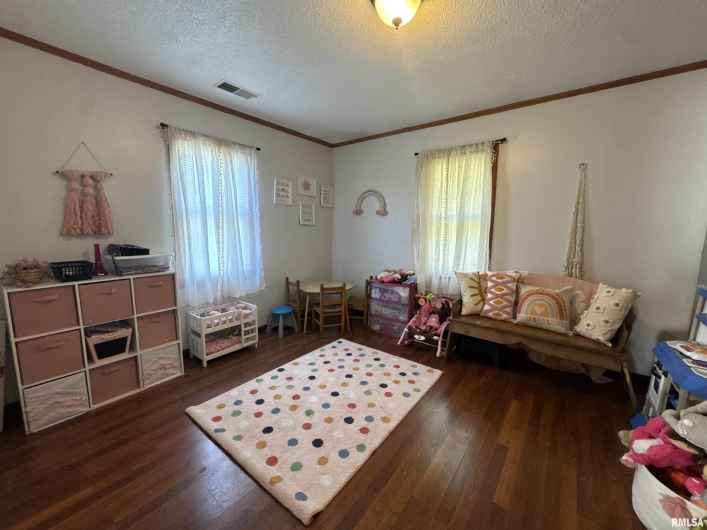 564 PLEASANT Lane, Jonesboro, Illinois 62952, 4 Bedrooms Bedrooms, 0 ,2 BathroomsBathrooms,Residential,For Sale,PLEASANT,0,RMAEB460110