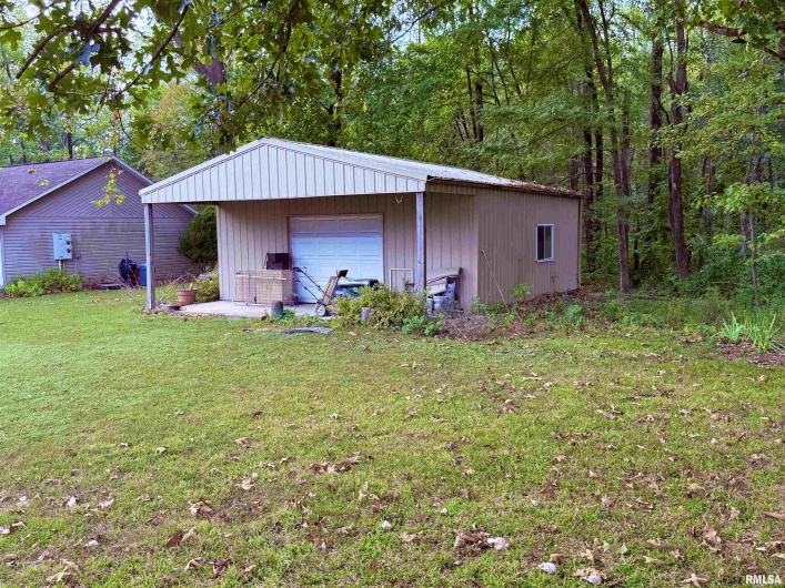8090 Southfork Road, Marion, Illinois 62959, 0 , 0 ,0,Residential Income,For Sale,Southfork,0,RMAEB460119