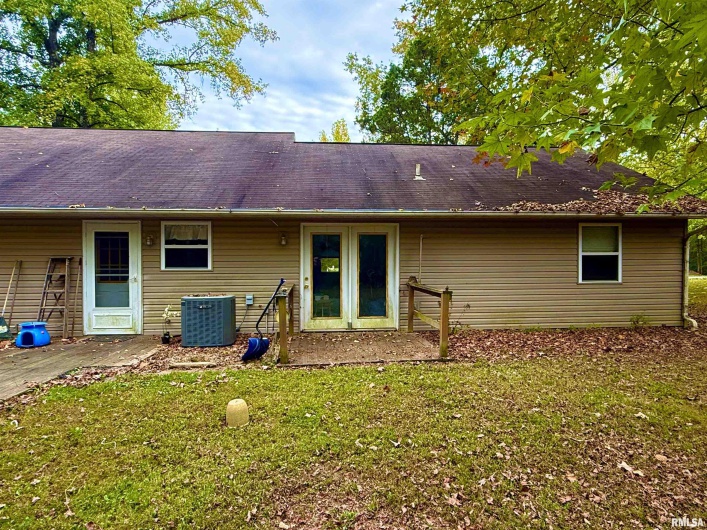 8090 Southfork Road, Marion, Illinois 62959, 0 , 0 ,0,Residential Income,For Sale,Southfork,0,RMAEB460119