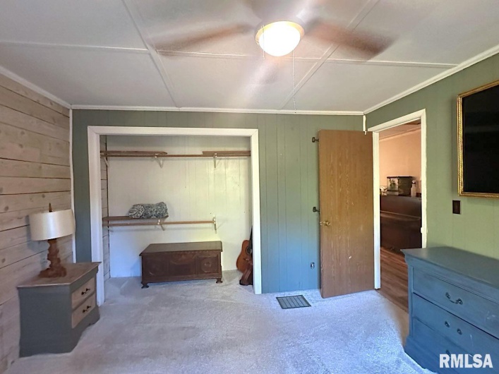 8384 HICKORY RIDGE Road, Murphysboro, Illinois 62966, 4 Bedrooms Bedrooms, 0 ,2 BathroomsBathrooms,Residential,For Sale,HICKORY RIDGE,0,RMAEB460118