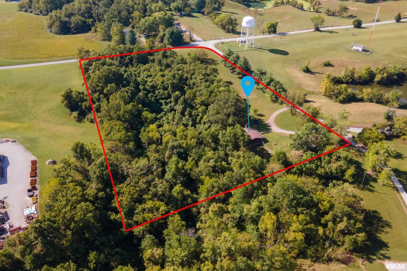 8384 HICKORY RIDGE Road, Murphysboro, Illinois 62966, 4 Bedrooms Bedrooms, 0 ,1 BathroomBathrooms,Residential,For Sale,HICKORY RIDGE,0,RMAEB460118
