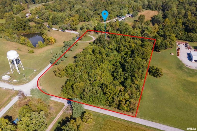 8384 HICKORY RIDGE Road, Murphysboro, Illinois 62966, 4 Bedrooms Bedrooms, 0 ,1 BathroomBathrooms,Residential,For Sale,HICKORY RIDGE,0,RMAEB460118