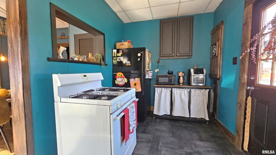1316 PARK Avenue, Herrin, Illinois 62948, 2 Bedrooms Bedrooms, 0 ,1 BathroomBathrooms,Residential,For Sale,PARK,0,RMAEB460122