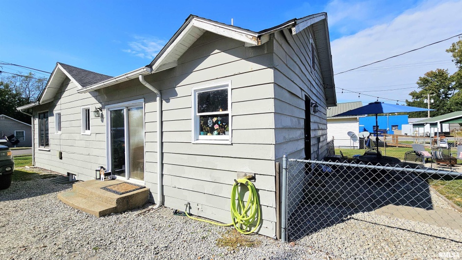 1316 PARK Avenue, Herrin, Illinois 62948, 2 Bedrooms Bedrooms, 0 ,1 BathroomBathrooms,Residential,For Sale,PARK,0,RMAEB460122