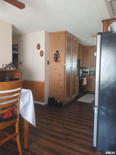 420 27TH Street, Herrin, Illinois 62948, 3 Bedrooms Bedrooms, 0 ,2 BathroomsBathrooms,Residential,For Sale,27TH,0,RMAQC4268389