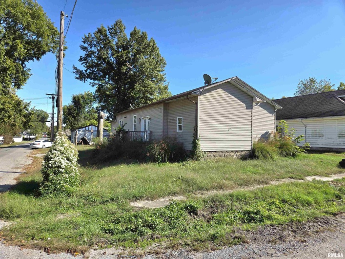 500 19TH Street, Herrin, Illinois 62948, 4 Bedrooms Bedrooms, 0 ,1 BathroomBathrooms,Residential,For Sale,19TH,0,RMAEB460125