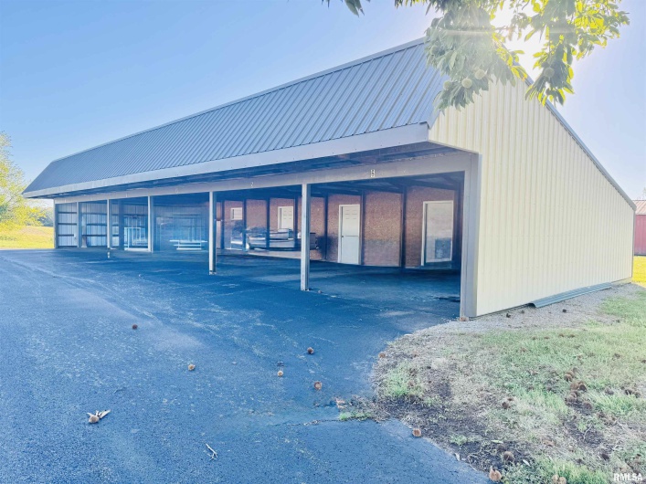 965 Goreville Road, Goreville, Illinois 62939, 0 , 0 ,0,Residential Income,For Sale,Goreville,0,RMAEB460127