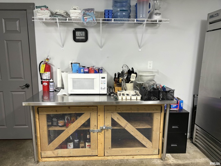 3071 JACOB Road, Jacob, Illinois 62950, 0 , 0 ,0,Commercial Sale,For Sale,JACOB,0,RMAEB460131