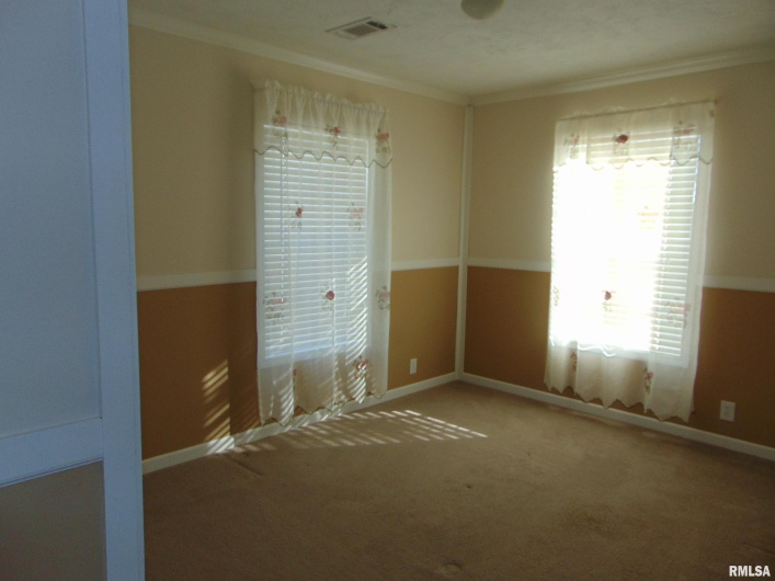 7 Chamnesstown Road, Elkville, Illinois 62932, 2 Bedrooms Bedrooms, 0 ,2 BathroomsBathrooms,Residential,For Sale,Chamnesstown,0,RMAEB460133