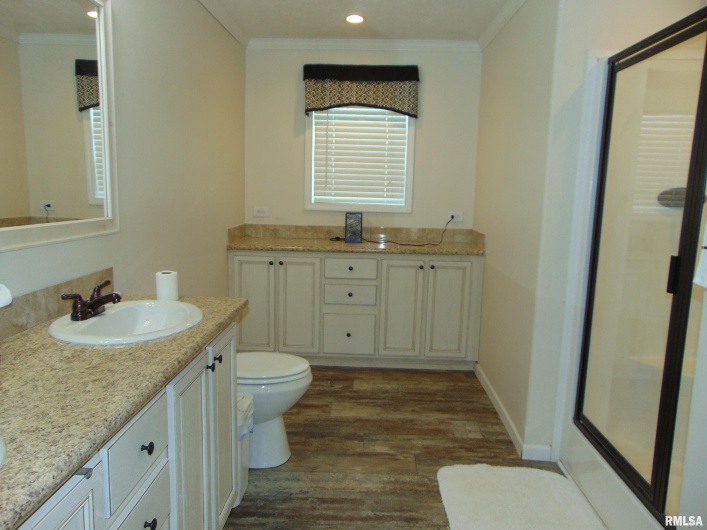 7 Chamnesstown Road, Elkville, Illinois 62932, 2 Bedrooms Bedrooms, 0 ,2 BathroomsBathrooms,Residential,For Sale,Chamnesstown,0,RMAEB460133
