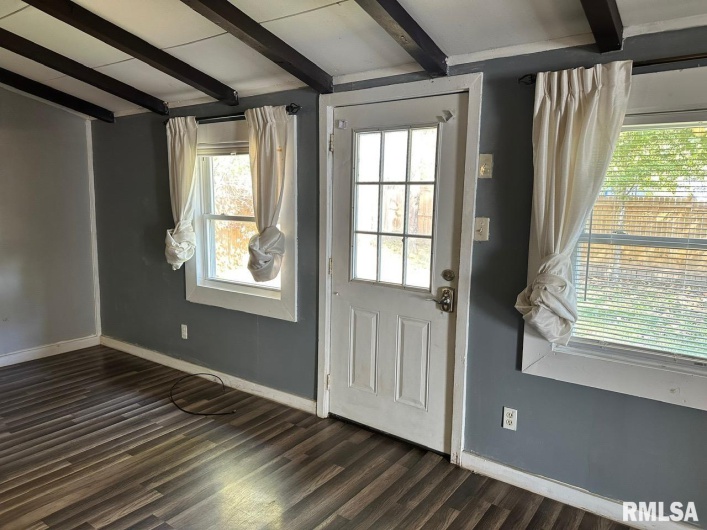 10647 PASADENA Road, Carbondale, Illinois 62901, 1 Bedroom Bedrooms, 0 ,1 BathroomBathrooms,Residential,For Sale,PASADENA,0,RMAEB460136
