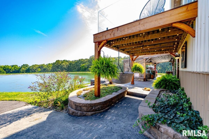 965 Corzine Road, Buncombe, Illinois 62912, 5 Bedrooms Bedrooms, 0 ,5 BathroomsBathrooms,Residential,For Sale,Corzine,0,RMACA1039907