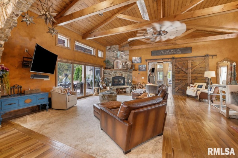 965 Corzine Road, Buncombe, Illinois 62912, 5 Bedrooms Bedrooms, 0 ,5 BathroomsBathrooms,Residential,For Sale,Corzine,0,RMACA1039907