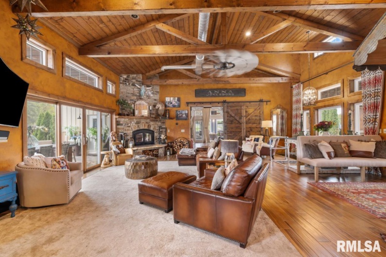 965 Corzine Road, Buncombe, Illinois 62912, 5 Bedrooms Bedrooms, 0 ,5 BathroomsBathrooms,Residential,For Sale,Corzine,0,RMACA1039907