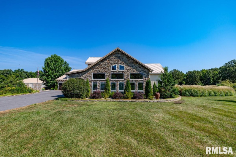 965 Corzine Road, Buncombe, Illinois 62912, 5 Bedrooms Bedrooms, 0 ,5 BathroomsBathrooms,Residential,For Sale,Corzine,0,RMACA1039907