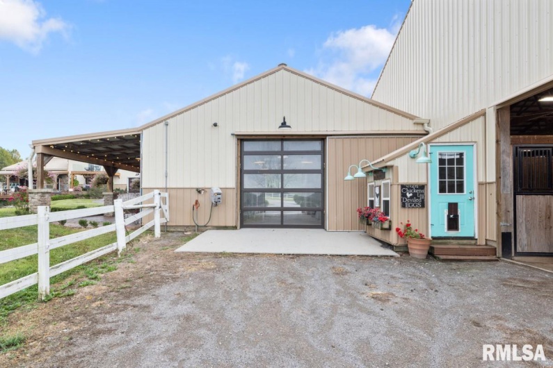 965 Corzine Road, Buncombe, Illinois 62912, 5 Bedrooms Bedrooms, 0 ,5 BathroomsBathrooms,Residential,For Sale,Corzine,0,RMACA1039907