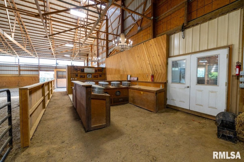 965 Corzine Road, Buncombe, Illinois 62912, 5 Bedrooms Bedrooms, 0 ,5 BathroomsBathrooms,Residential,For Sale,Corzine,0,RMACA1039907