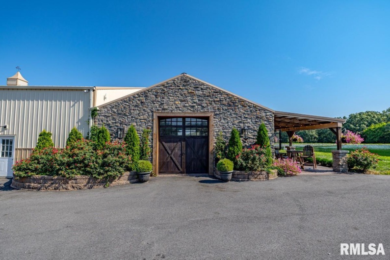 965 Corzine Road, Buncombe, Illinois 62912, 5 Bedrooms Bedrooms, 0 ,5 BathroomsBathrooms,Residential,For Sale,Corzine,0,RMACA1039907