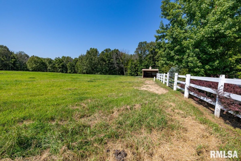 965 Corzine Road, Buncombe, Illinois 62912, 5 Bedrooms Bedrooms, 0 ,5 BathroomsBathrooms,Residential,For Sale,Corzine,0,RMACA1039907