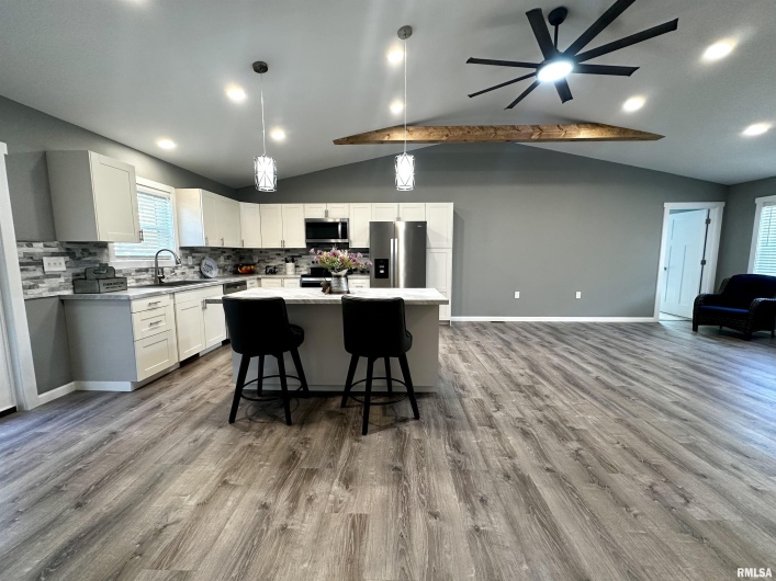 575 5TH Street, Omaha, Illinois 62930, 3 Bedrooms Bedrooms, 0 ,2 BathroomsBathrooms,Residential,For Sale,5TH,0,RMAQC4268460