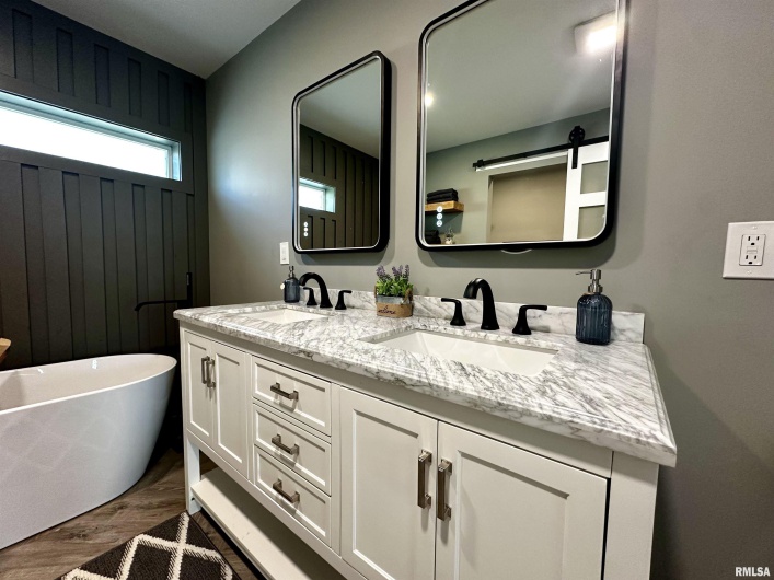 575 5TH Street, Omaha, Illinois 62930, 3 Bedrooms Bedrooms, 0 ,2 BathroomsBathrooms,Residential,For Sale,5TH,0,RMAQC4268460