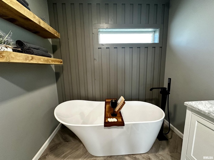 575 5TH Street, Omaha, Illinois 62930, 3 Bedrooms Bedrooms, 0 ,2 BathroomsBathrooms,Residential,For Sale,5TH,0,RMAQC4268460