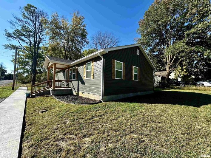 575 5TH Street, Omaha, Illinois 62930, 3 Bedrooms Bedrooms, 0 ,2 BathroomsBathrooms,Residential,For Sale,5TH,0,RMAQC4268460