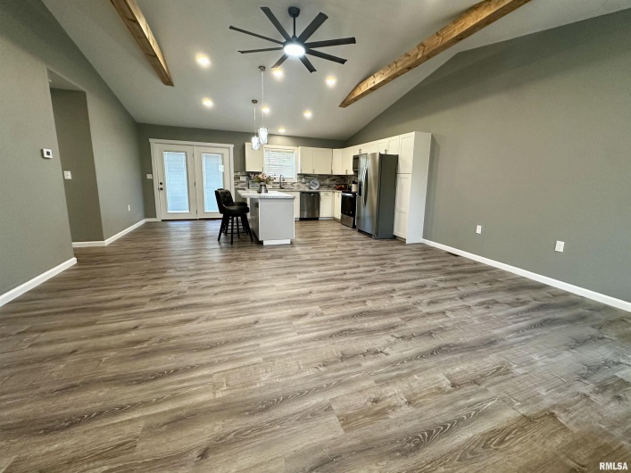 575 5TH Street, Omaha, Illinois 62930, 3 Bedrooms Bedrooms, 0 ,2 BathroomsBathrooms,Residential,For Sale,5TH,0,RMAQC4268460