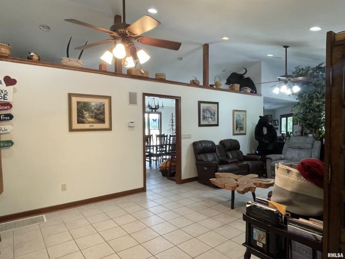 2479 NEW ERA Road, Carbondale, Illinois 62901, 5 Bedrooms Bedrooms, 0 ,5 BathroomsBathrooms,Residential,For Sale,NEW ERA,0,RMAEB460146