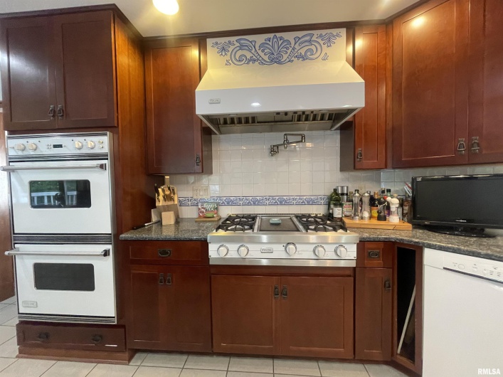 2479 NEW ERA Road, Carbondale, Illinois 62901, 5 Bedrooms Bedrooms, 0 ,5 BathroomsBathrooms,Residential,For Sale,NEW ERA,0,RMAEB460146