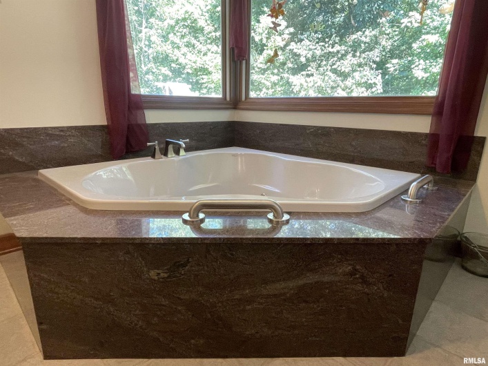 2479 NEW ERA Road, Carbondale, Illinois 62901, 5 Bedrooms Bedrooms, 0 ,5 BathroomsBathrooms,Residential,For Sale,NEW ERA,0,RMAEB460146